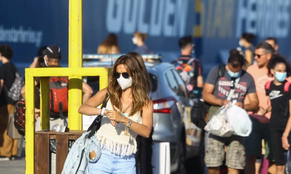 Αυξημένη η κίνηση στο λιμάνι του Πειραιά
